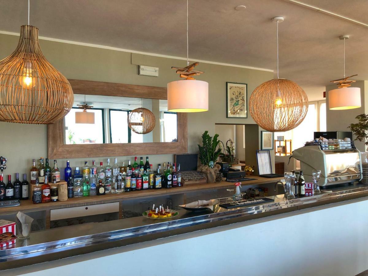 Hotel Karibe Bibione Bagian luar foto