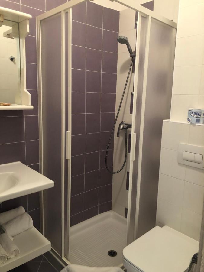 Hotel Karibe Bibione Bagian luar foto